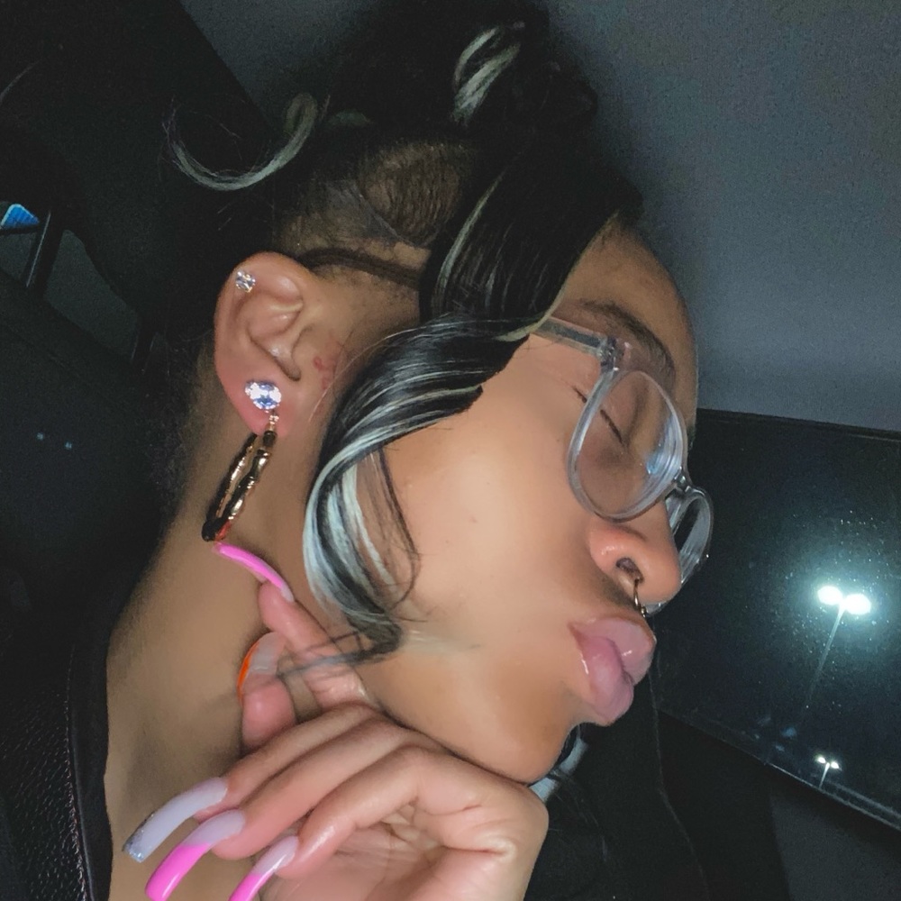 Meet your Posher, Tashia